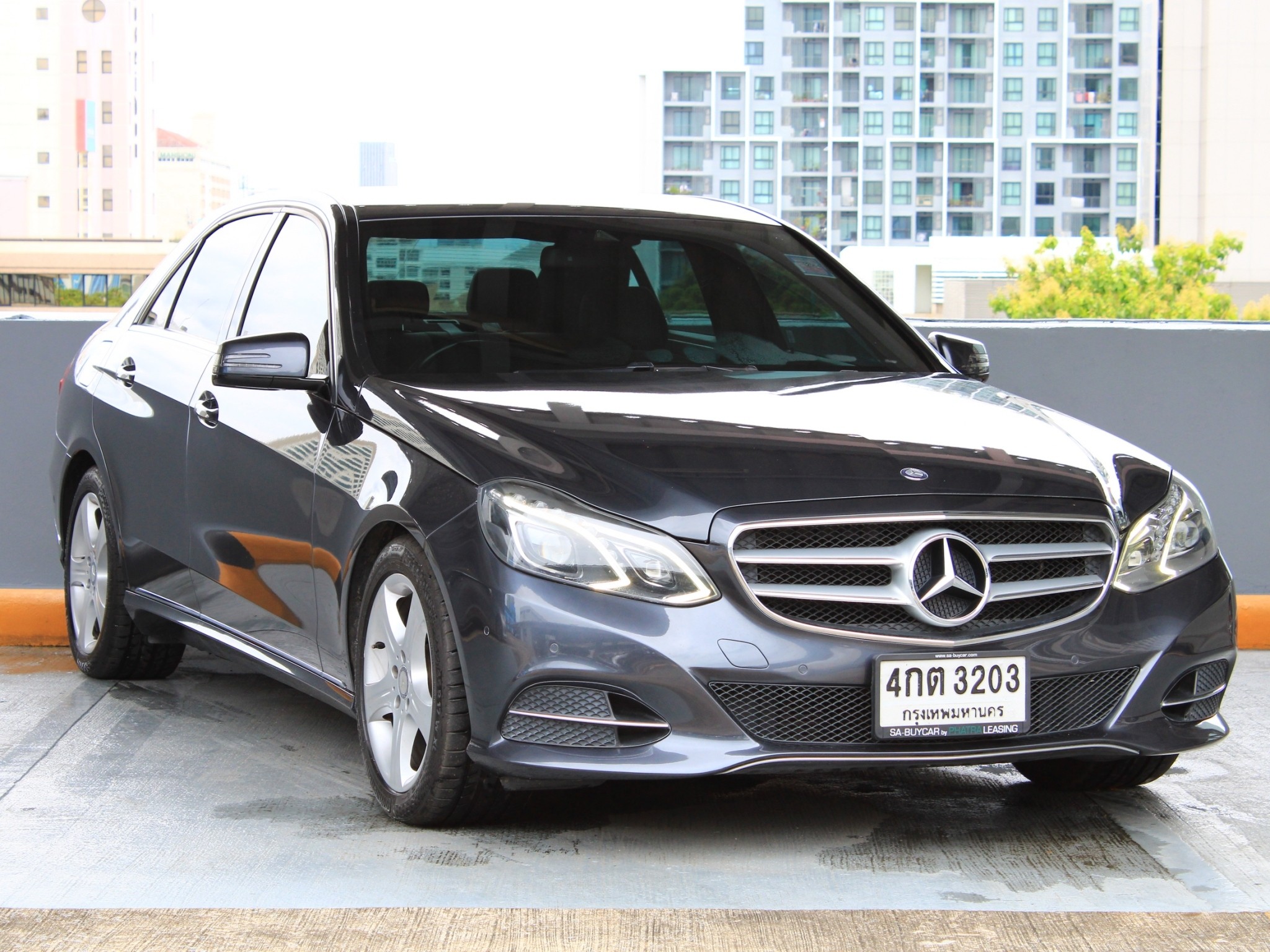 MERCEDES BENZ E200 (125,xxx) AVANTGARDE FACELIFT MERCEDES BENZ E200 (125,xxx) AVANTGARDE FACELIFT