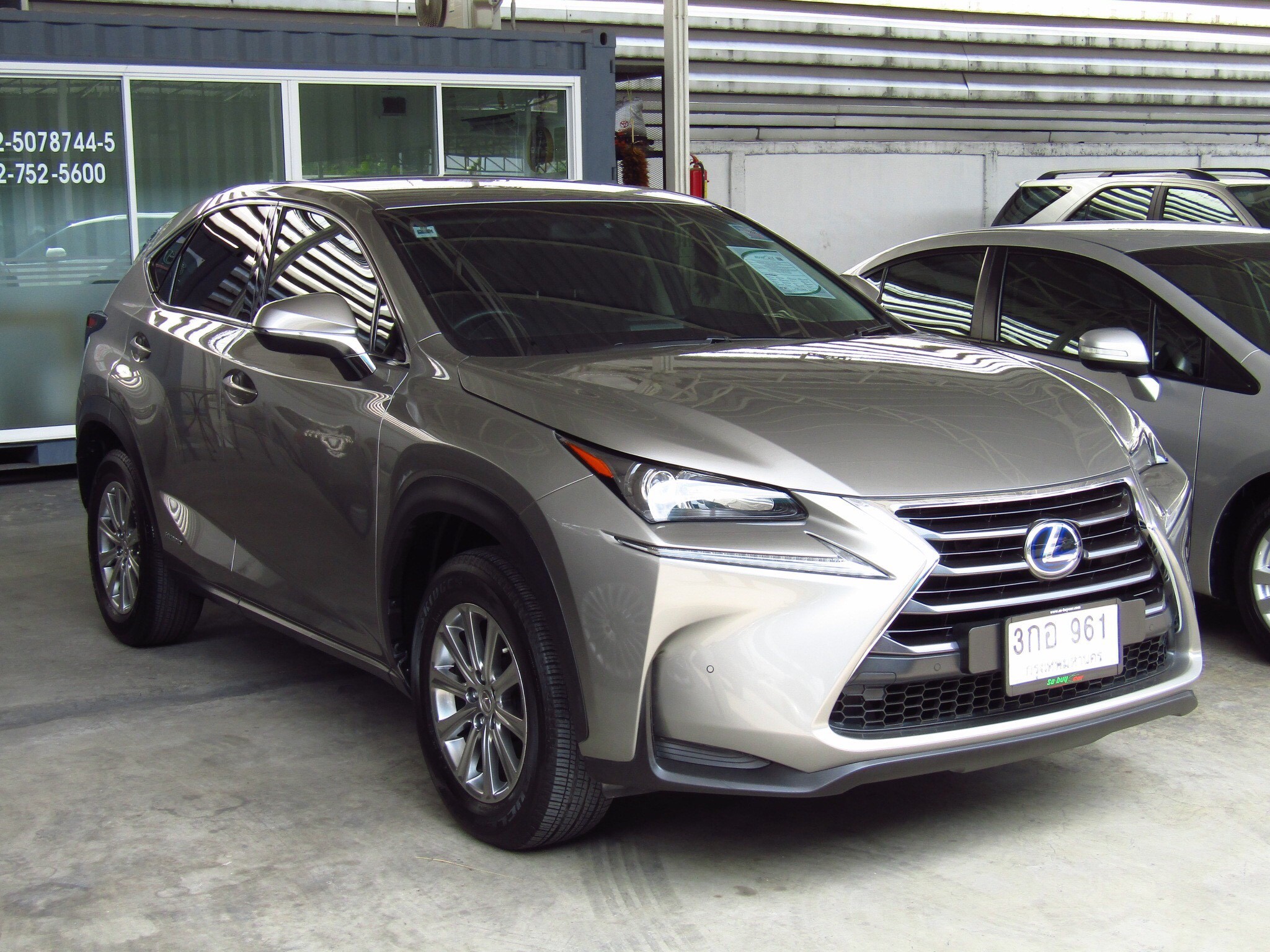 LEXUS NX 300h (91,xxx) LUXURY 2WD SUV AT LEXUS NX 300h (91,xxx) LUXURY 2WD SUV AT