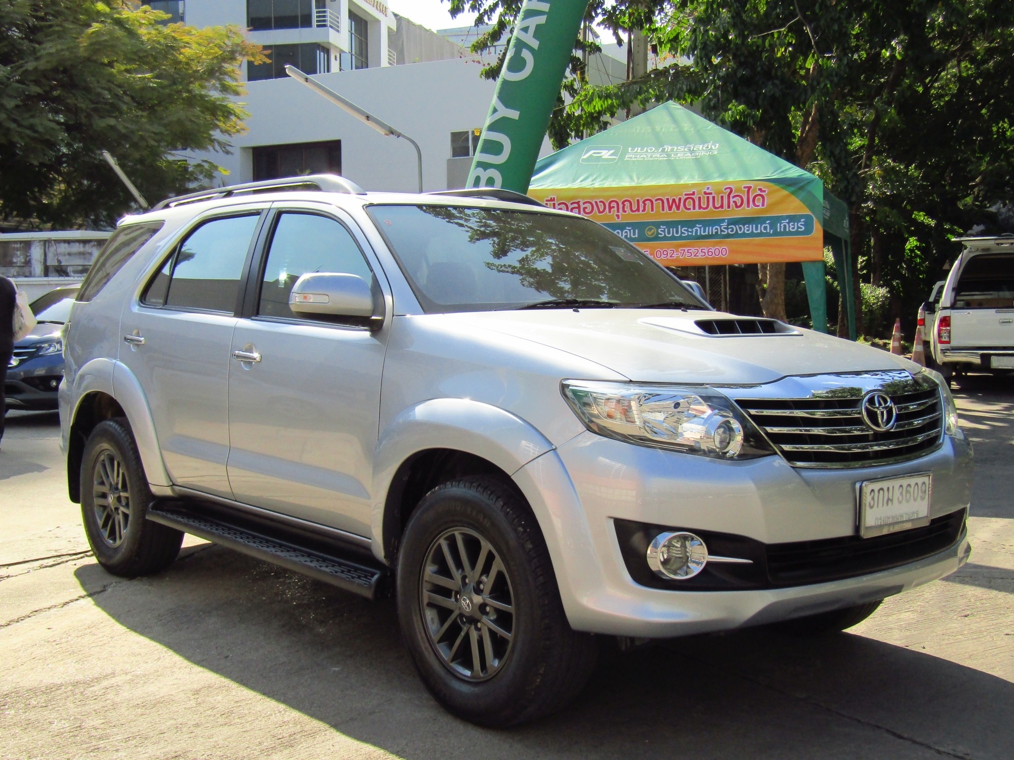 Toyota Fortuner 3.0 (98,xxx) V SUV AT Toyota Fortuner 3.0 (98,xxx) V SUV AT