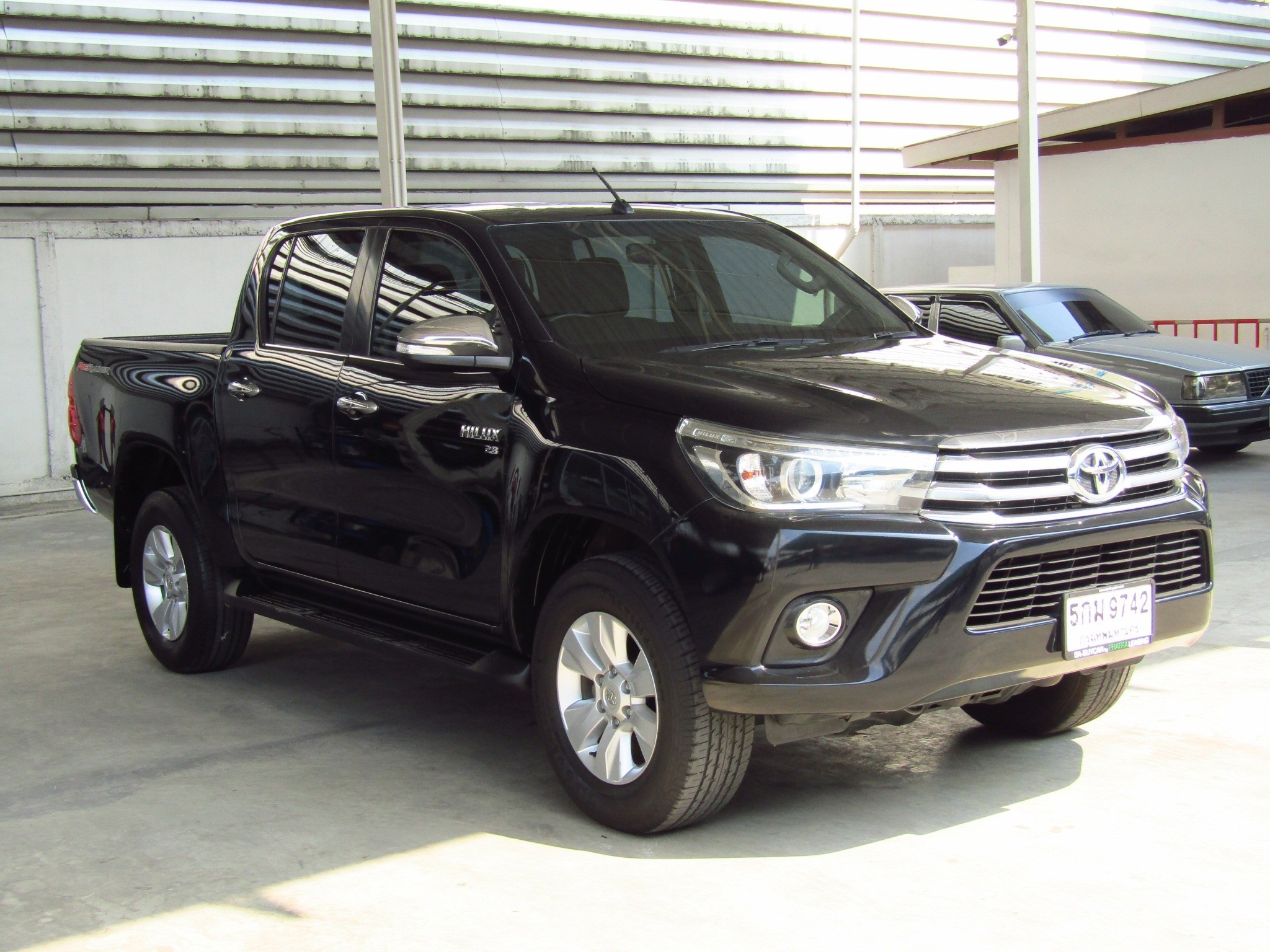 Toyota Hilux Revo 2.8 (75,xxx) DOUBLE CAB Prerunner G Pickup AT Toyota Hilux Revo 2.8 (75,xxx) DOUBLE CAB Prerunner G Pickup AT