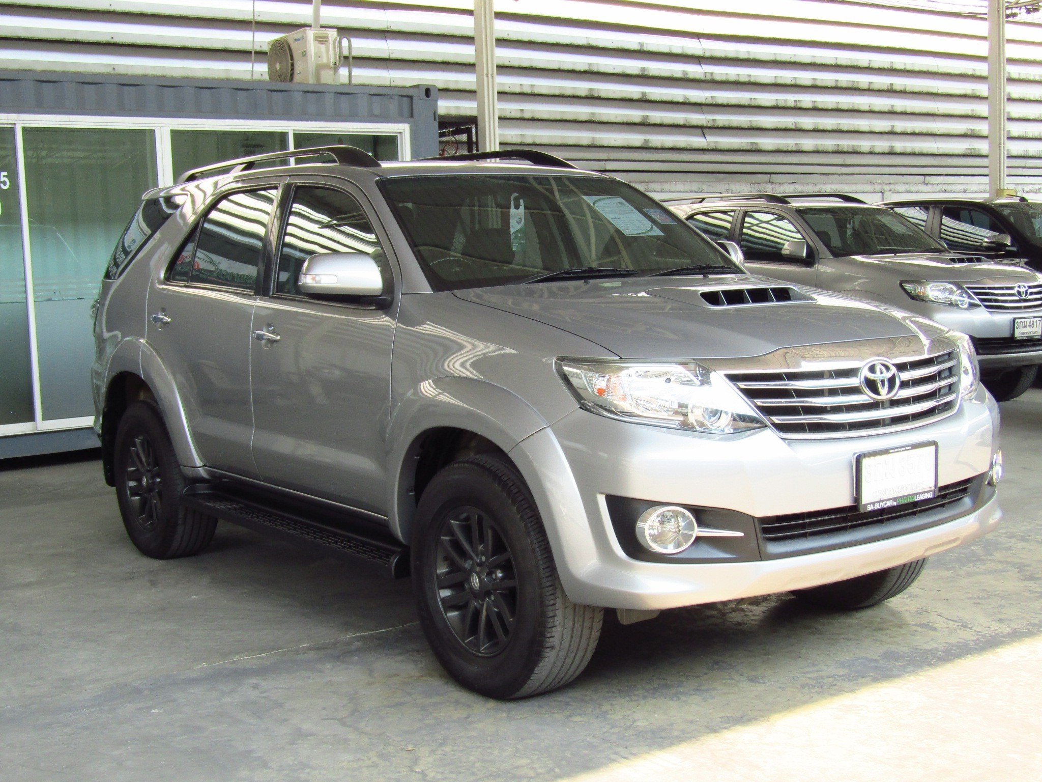 Toyota Fortuner 3.0 (98,xxx) V SUV AT Toyota Fortuner 3.0 (98,xxx) V SUV AT