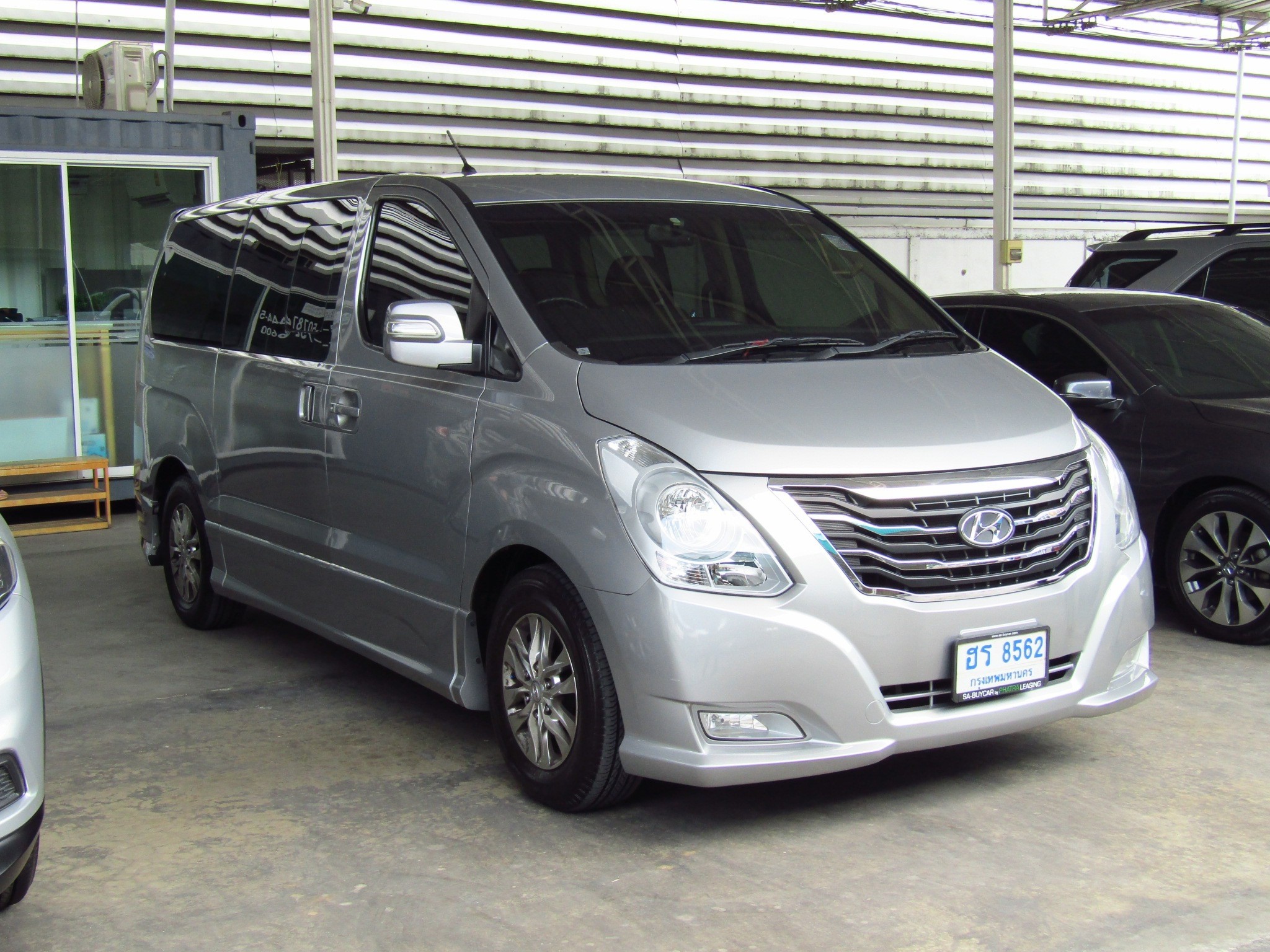 HYUNDAI H-1 (136,xxx) MAESTO DELUXE HYUNDAI H-1 (136,xxx) MAESTO DELUXE