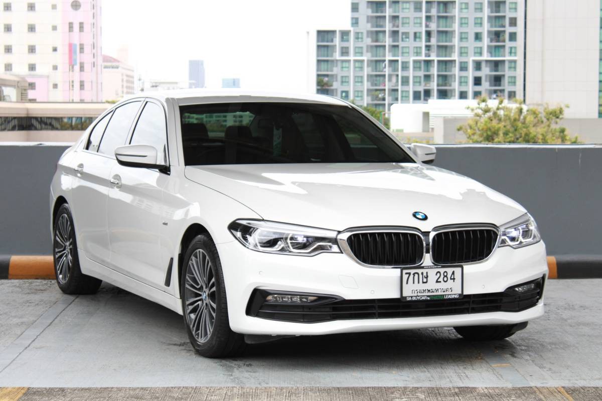 BMW 520D SPORT (G30) (107,xxx) BMW 520D SPORT (G30) (107,xxx)