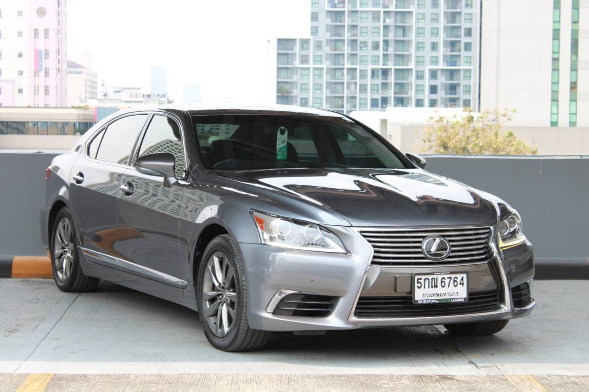 LEXUS LS 460 (LWB) 5 Seat (180,xxx) LEXUS LS 460 (LWB) 5 Seat (180,xxx)