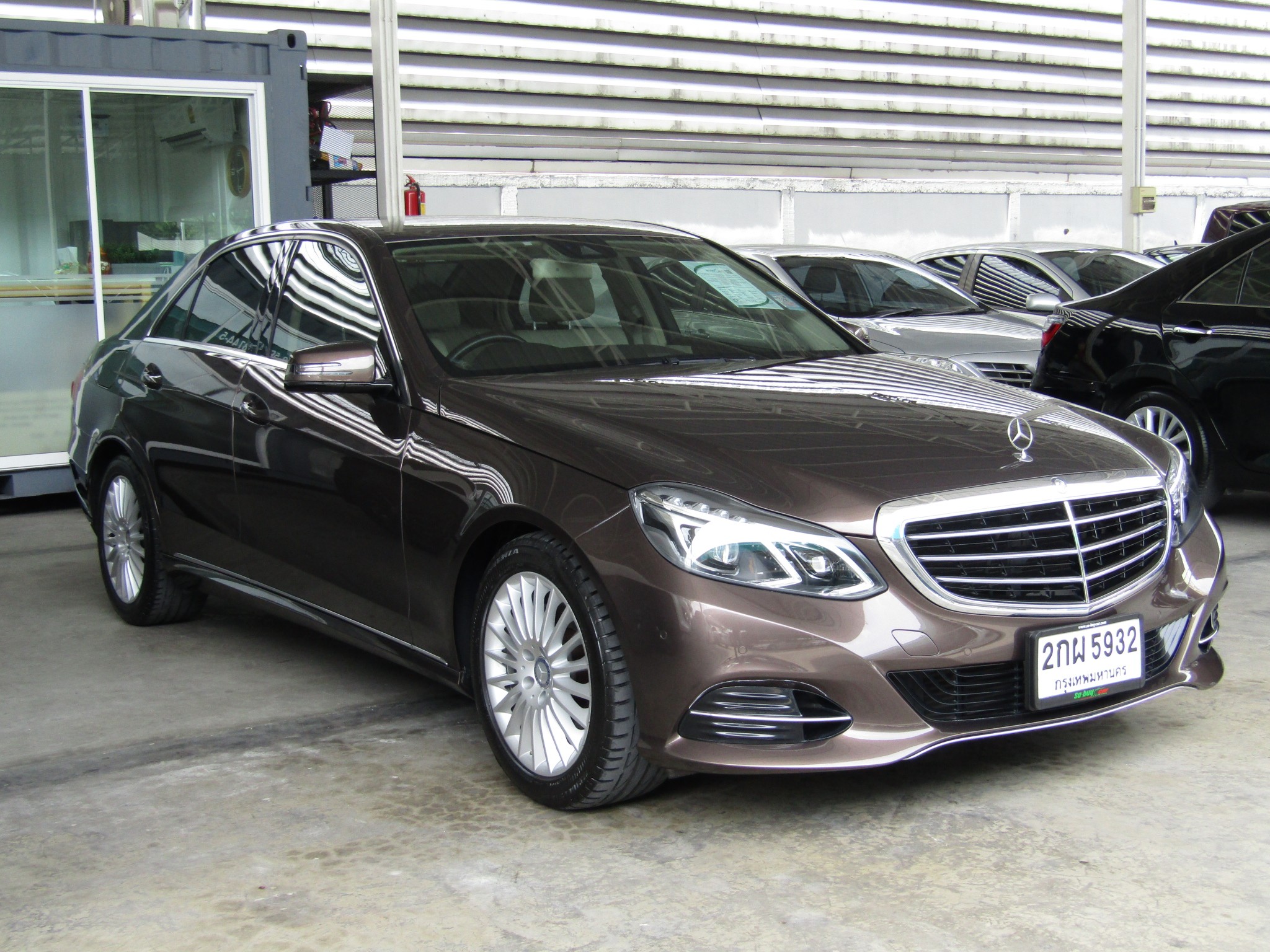 Mercedes-Benz (58,xxx) E300 BlueTEC HYBRID EXECUTIVE FACELI Mercedes-Benz (58,xxx) E300 BlueTEC HYBRID EXECUTIVE FACELI