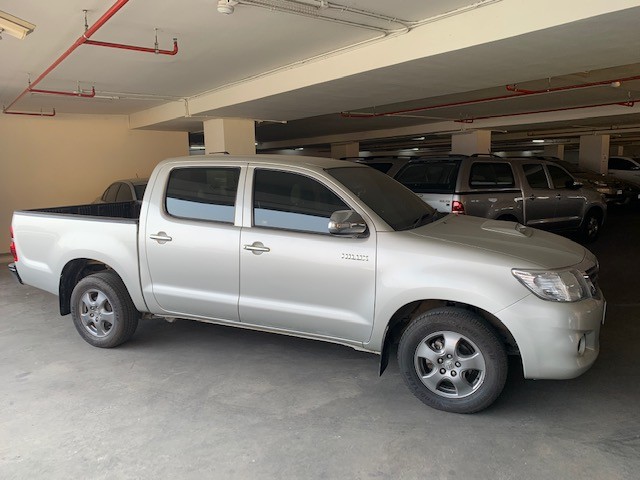 TOYOTA HILUX VIGO (109,xxx) DOUBLECAB 2.5 G VNT MET รย.1 TOYOTA HILUX VIGO (109,xxx) DOUBLECAB 2.5 G VNT MET รย.1