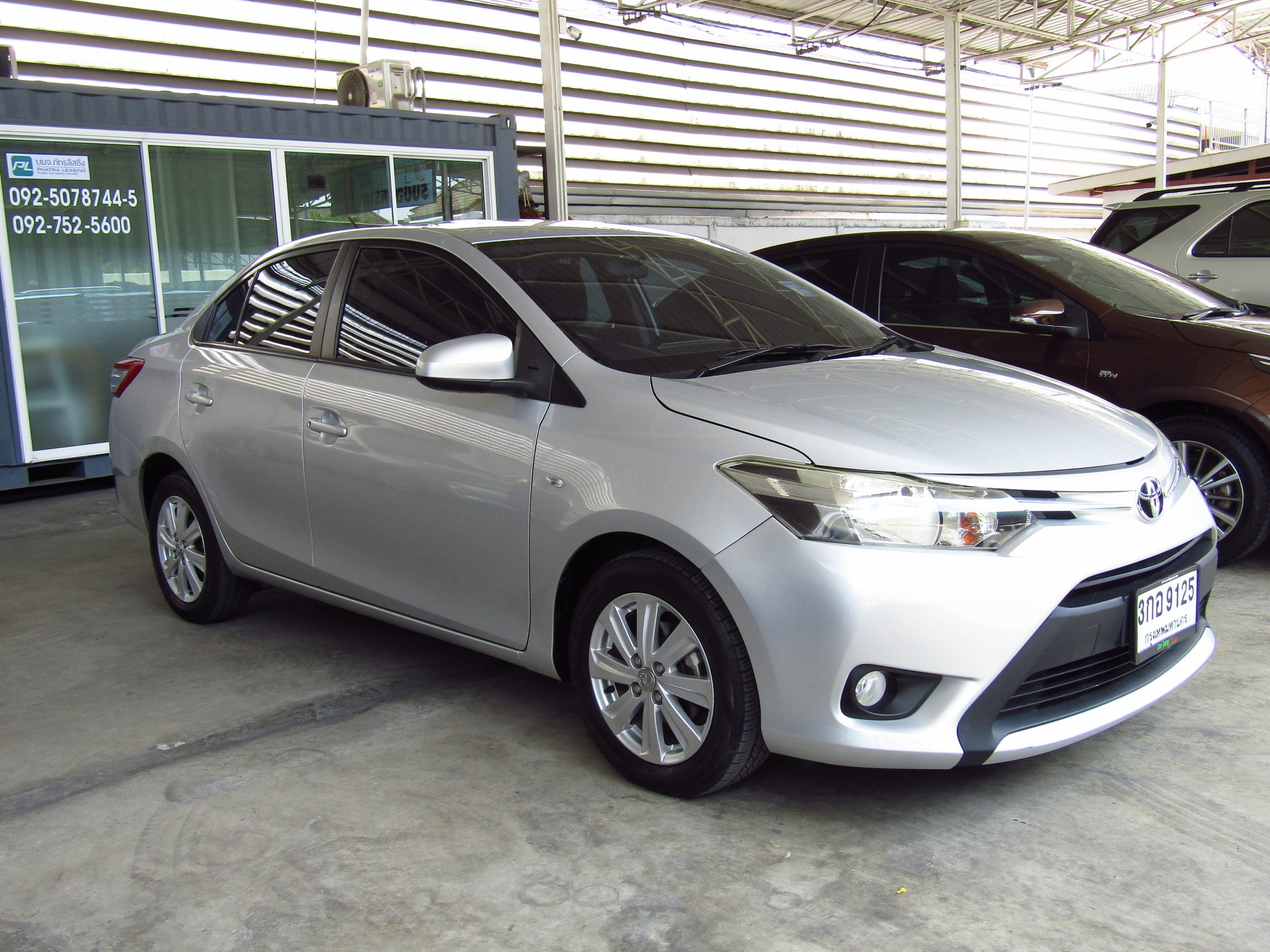 Toyota Vios 1.5 E (99,xxx) AT Sedan Toyota Vios 1.5 E (99,xxx) AT Sedan
