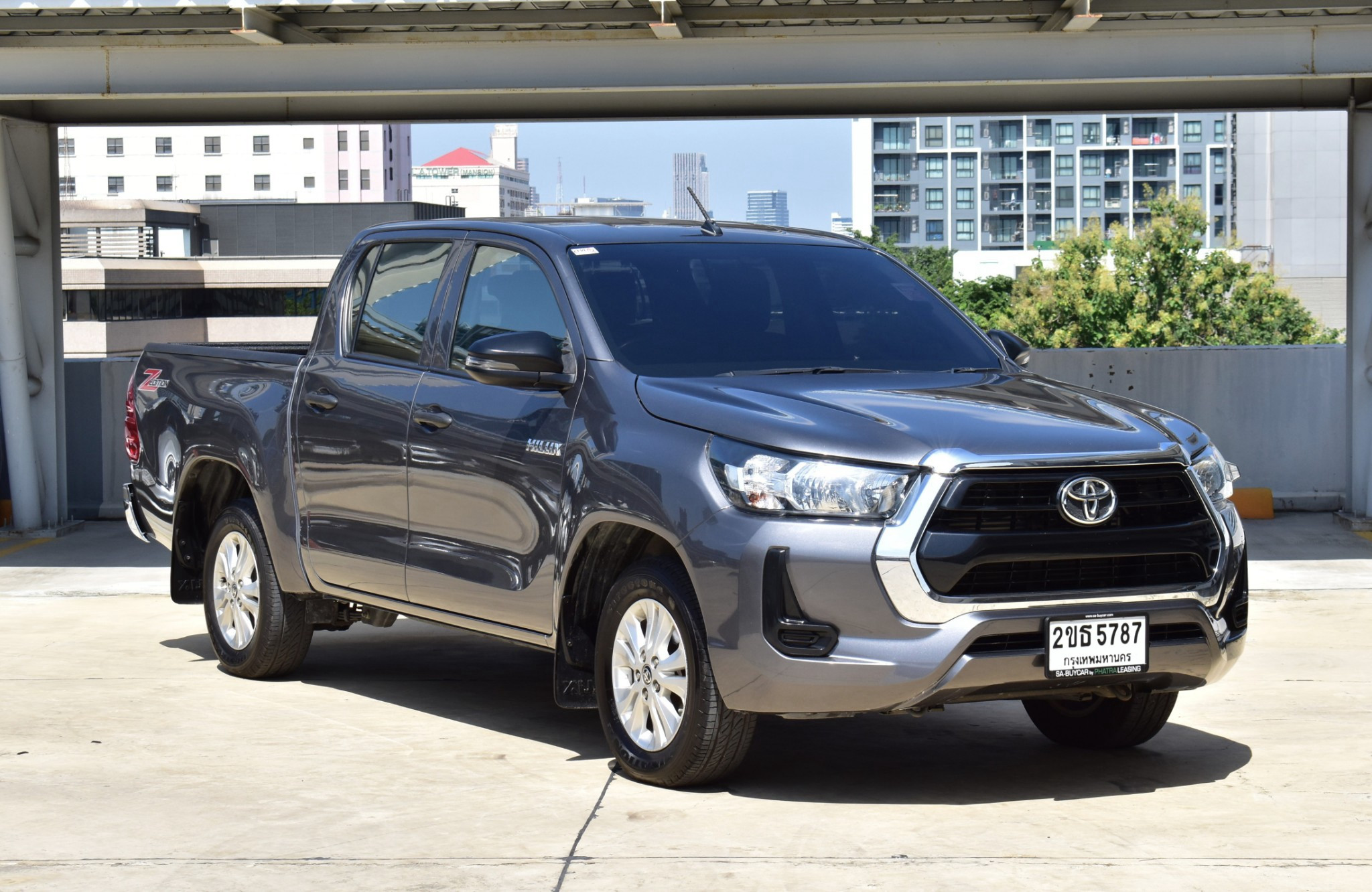 TOYOTA HILUX REVO (61,xxx) DOUBLE CAB 2.4 Entry (Z-Edition)