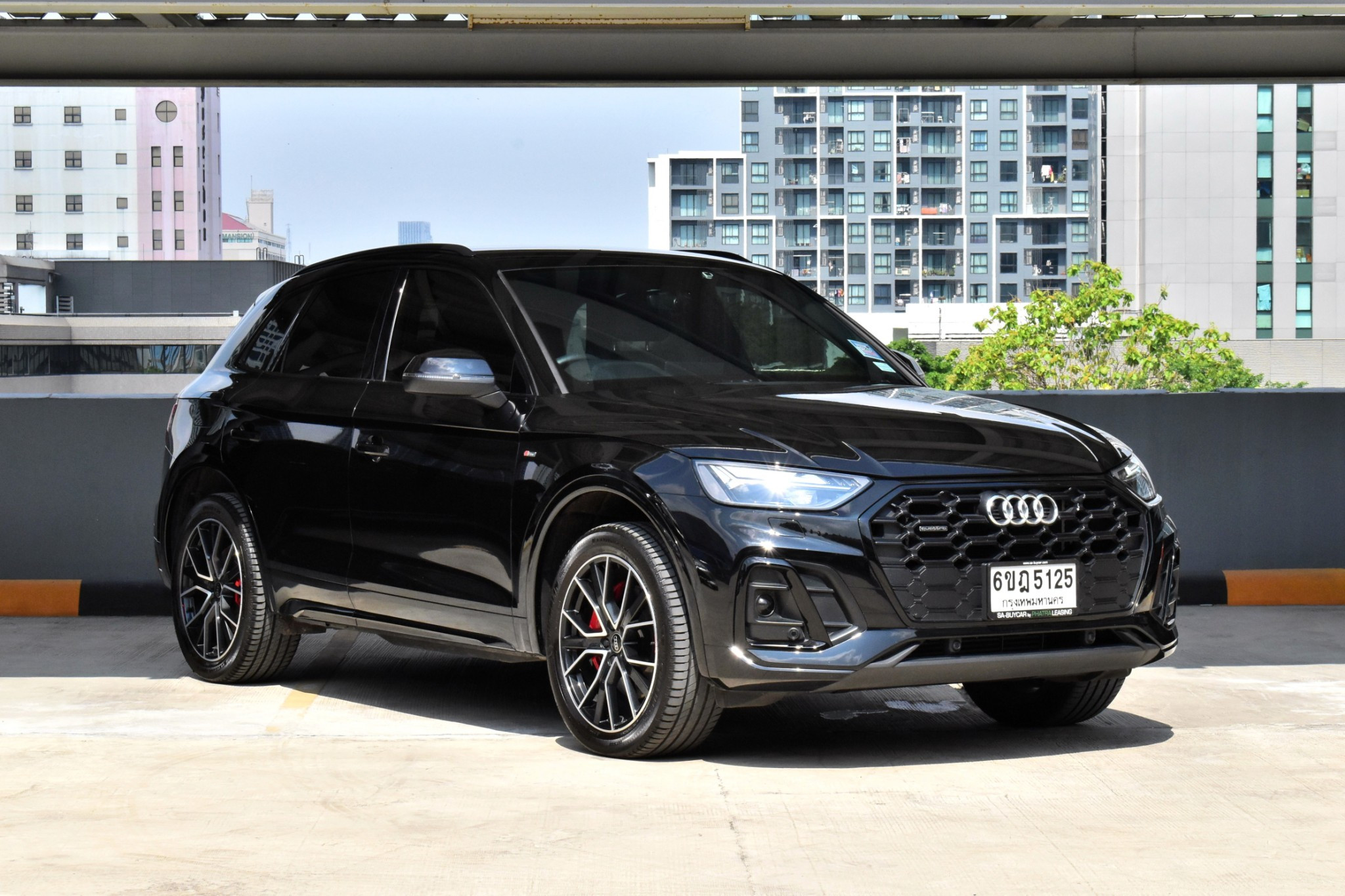 AUDI Q5 55 (29,xxx) TFSI e QUATTRO S Line Black Edition