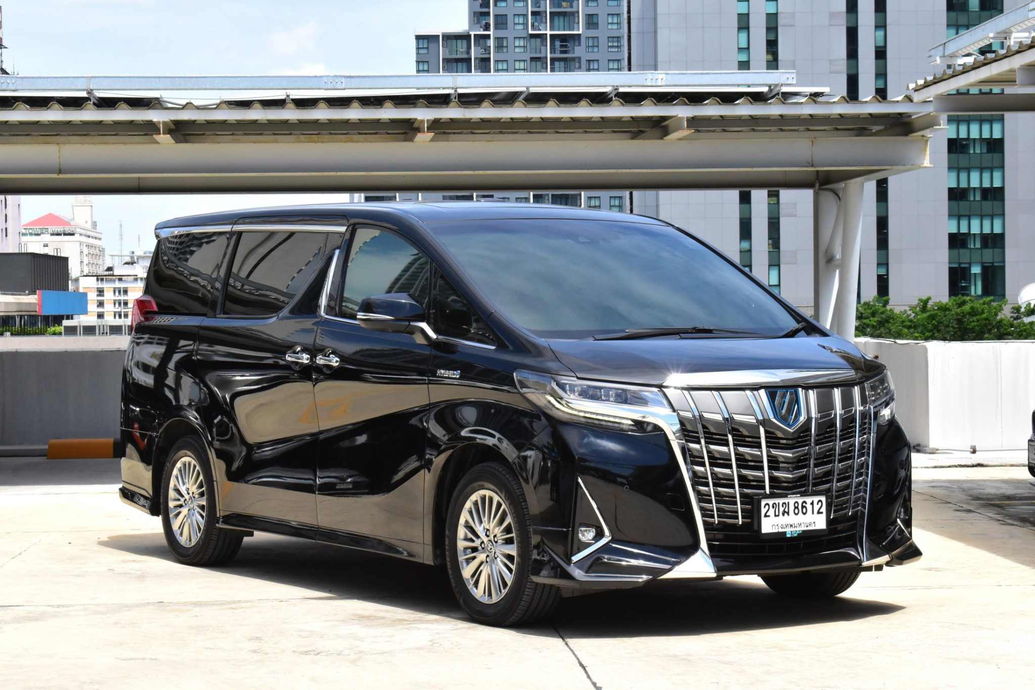 TOYOTA ALPHARD (122,xxx) 2.5 Hybrid