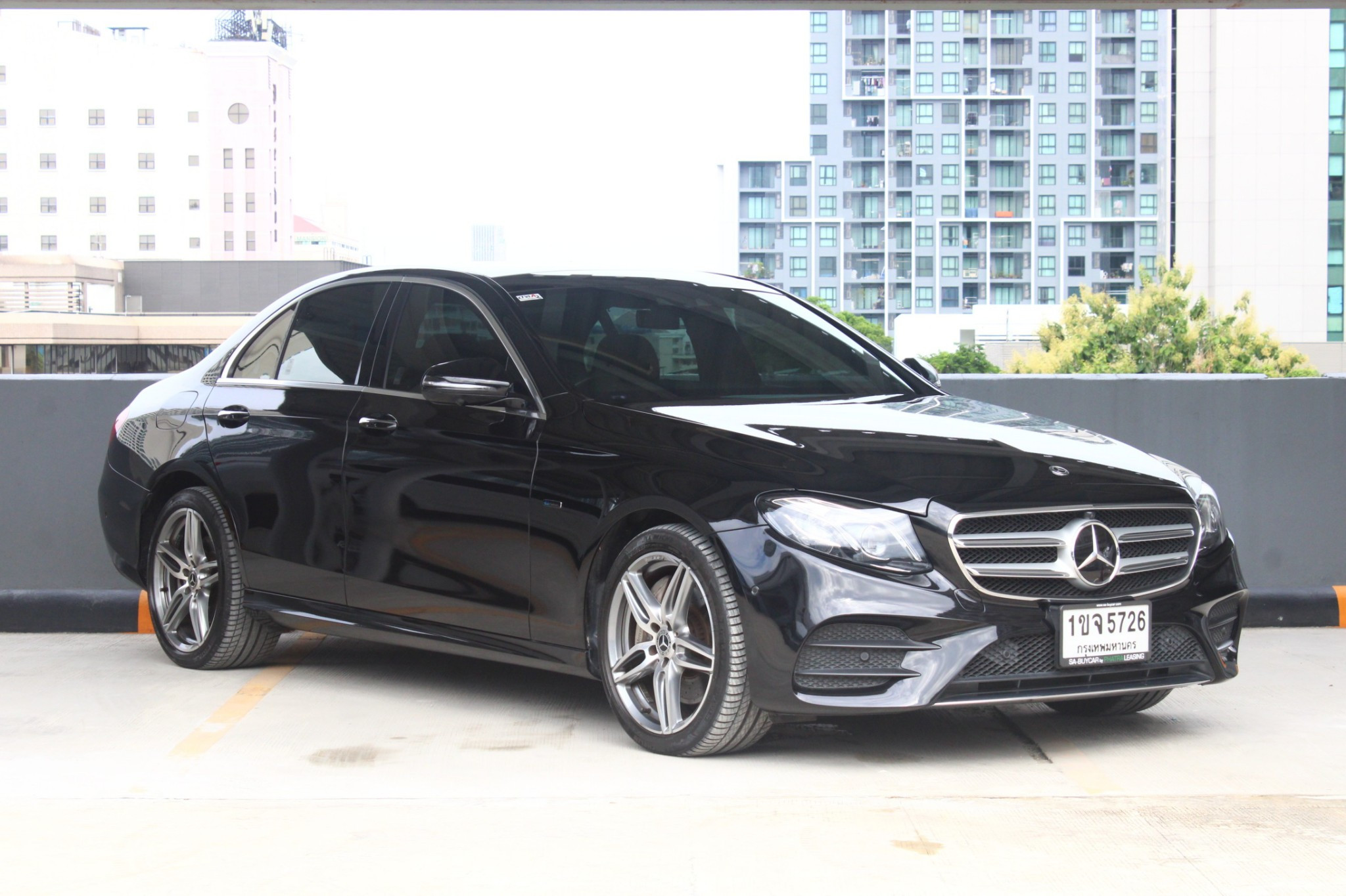 MERCEDES BENZ E 300e (36,xxx) AMG Dynamic MERCEDES BENZ E 300e (36,xxx) AMG Dynamic