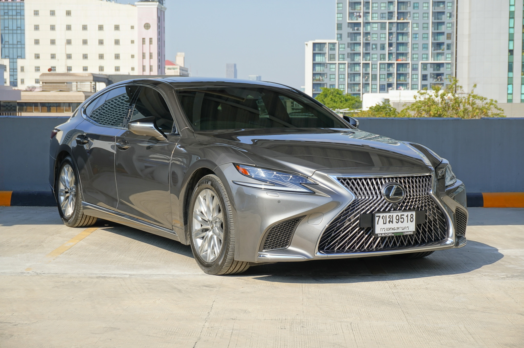 LEXUS LS350 (125,xxx) Luxury 