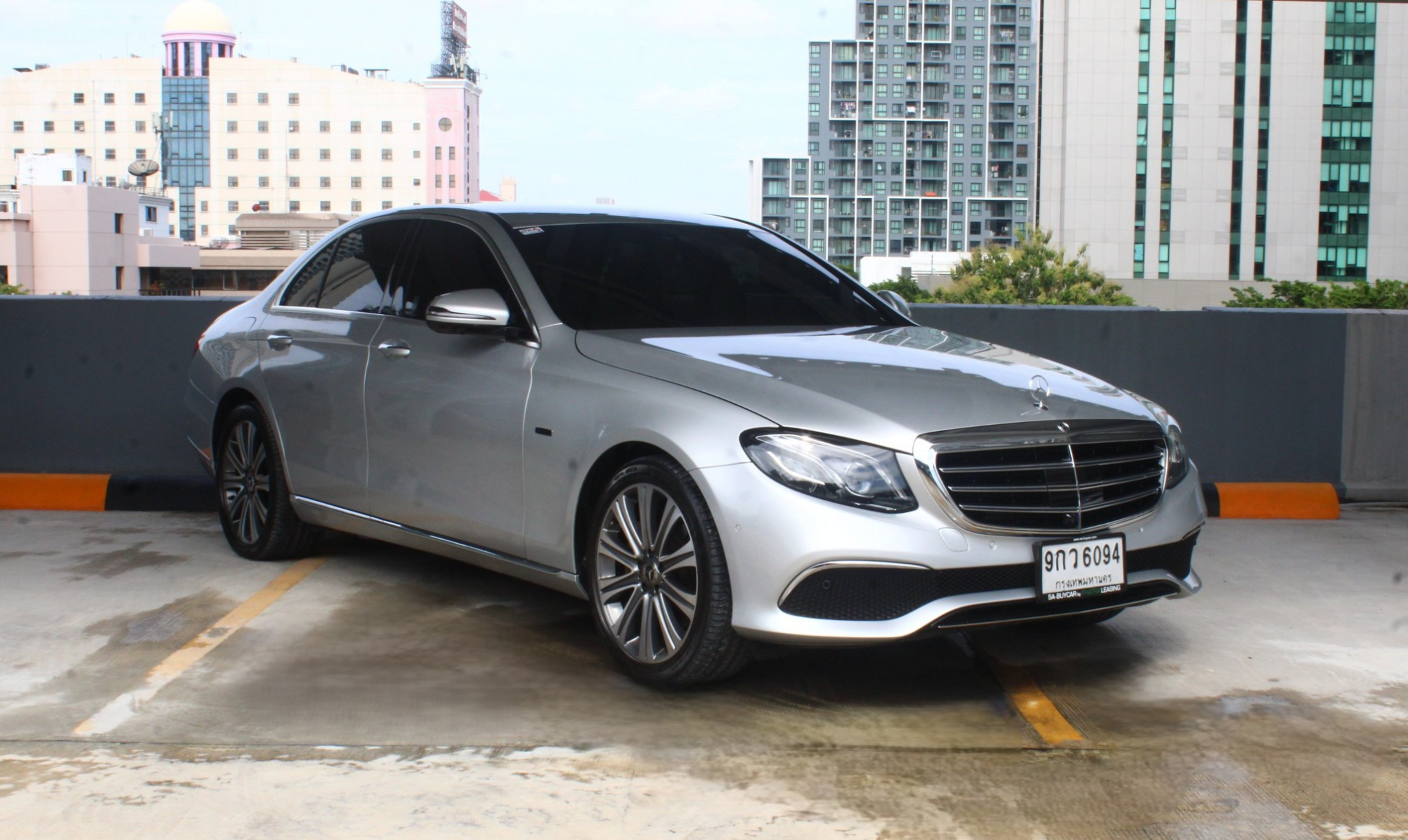 MERCEDES BENZ (83,xxx) E 300e Exclusive MERCEDES BENZ (83,xxx) E 300e Exclusive