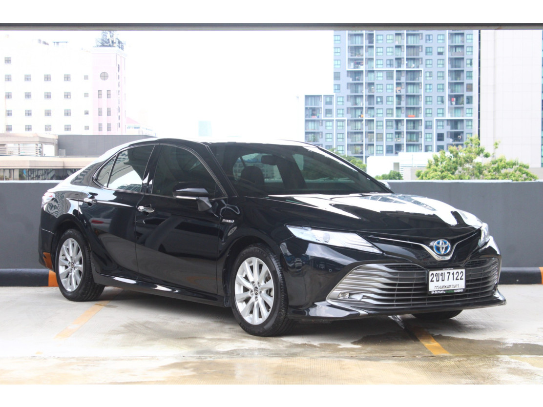TOYOTA CAMRY 2.5  HV (78,xxx)