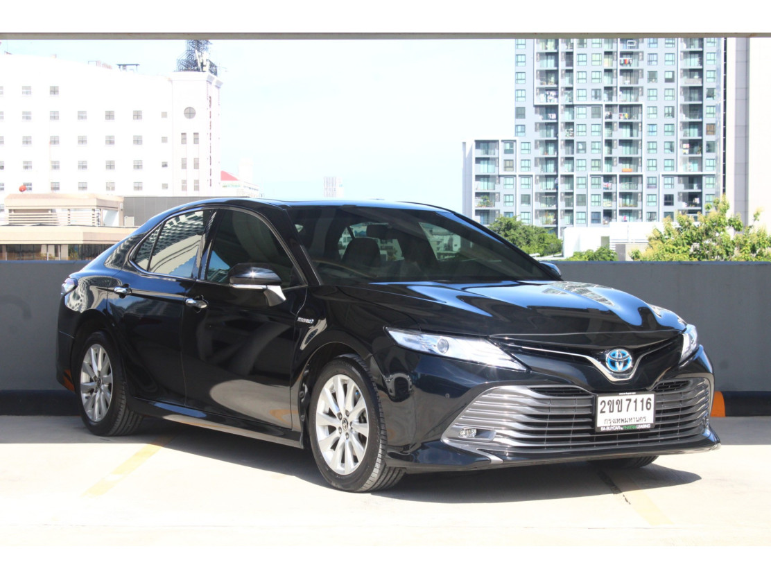 TOYOTA CAMRY (76,xxx) 2.5  HV