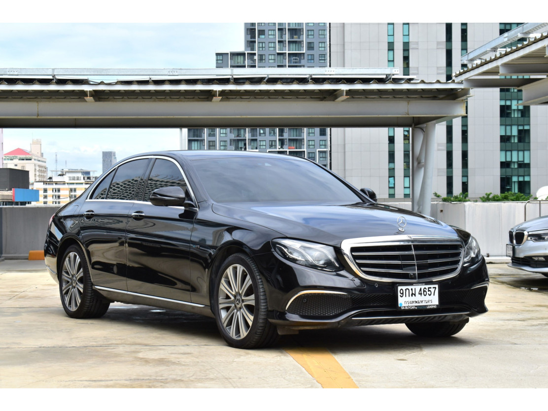 MERCEDES BENZ (137,xxx) E 300e Exclusive