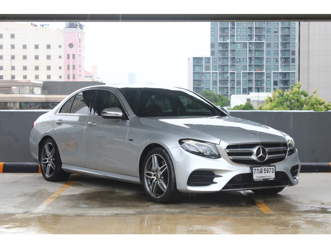 MERCEDES BENZ (103,xxx) E 350 e AMG Dynamic