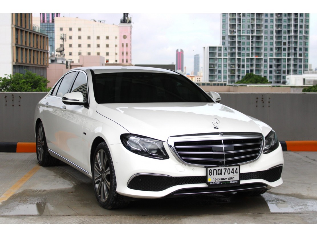 MERCEDES BENZ (103,xxx) E 350 e Exclusive