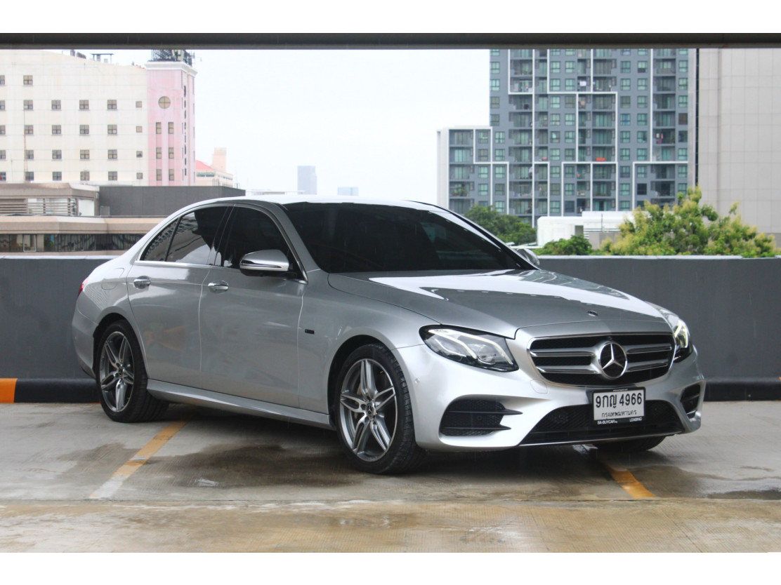 MERCEDES BENZ (93,xxx) E 350 e AMG Dynamic