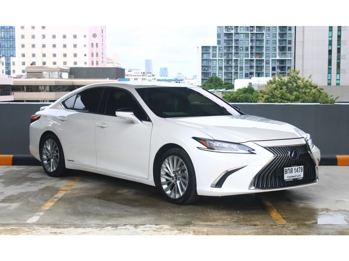 LEXUS ES (177,xxx) 300h PREMIUM