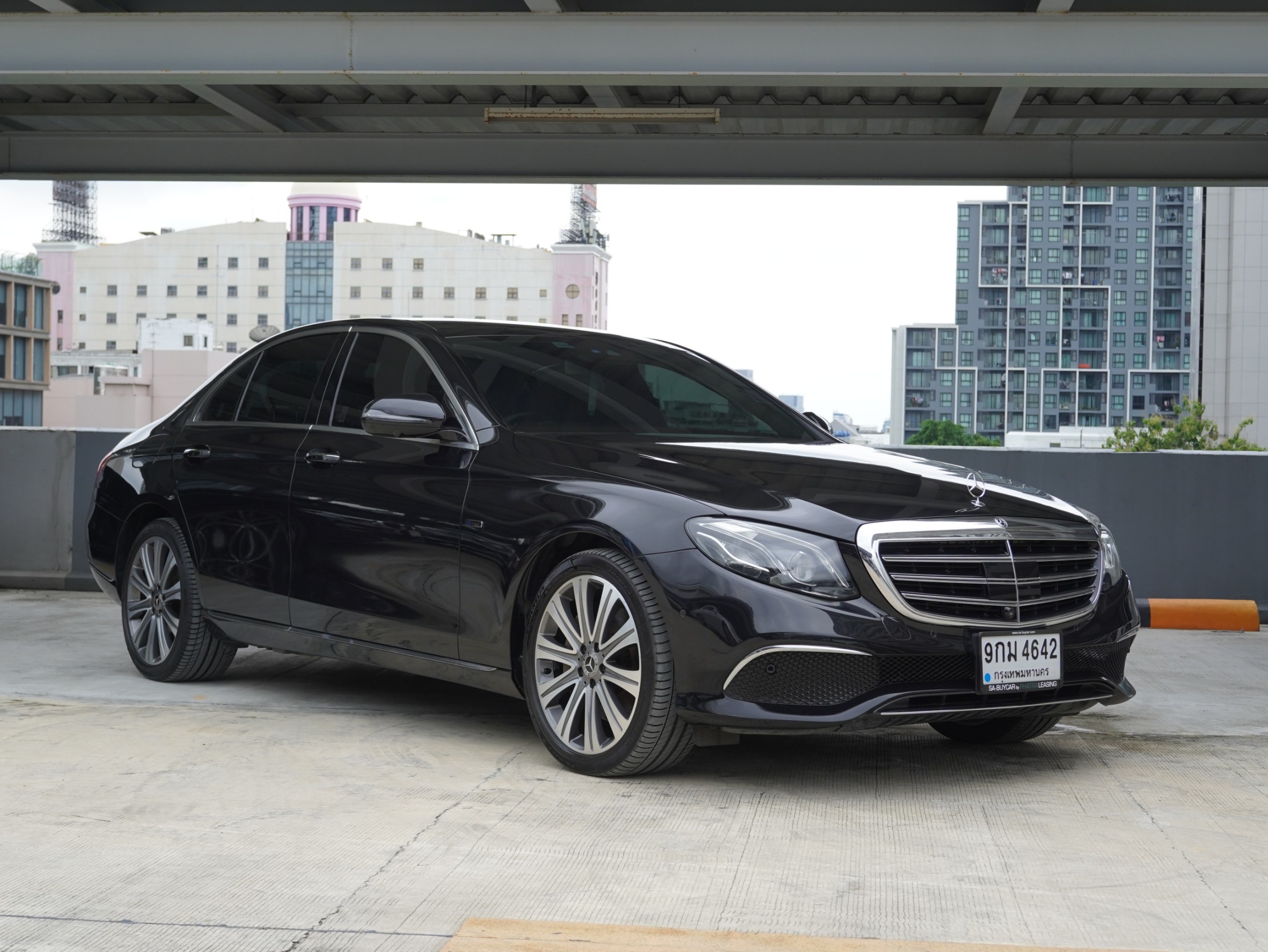 Benz 80 MERCEDES BENZ (80,xxx) E 300e Exclusive
